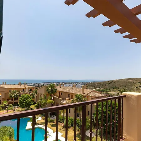 Panoramic Sea Views Penthouse Apartament