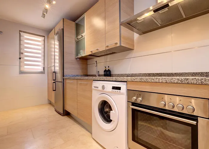 Panoramic Sea Views Penthouse *