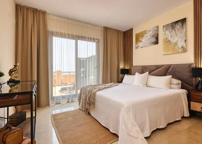 Panoramic Sea Views Penthouse 아파트