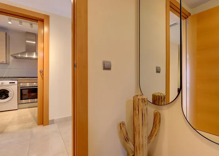 Panoramic Sea Views Penthouse 아파트