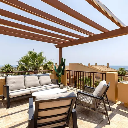 Panoramic Sea Views Penthouse Appartement